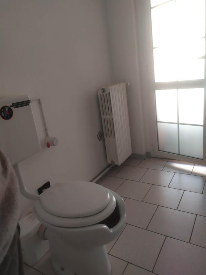 La Quiete Hotel Senna Comasco Buitenkant foto